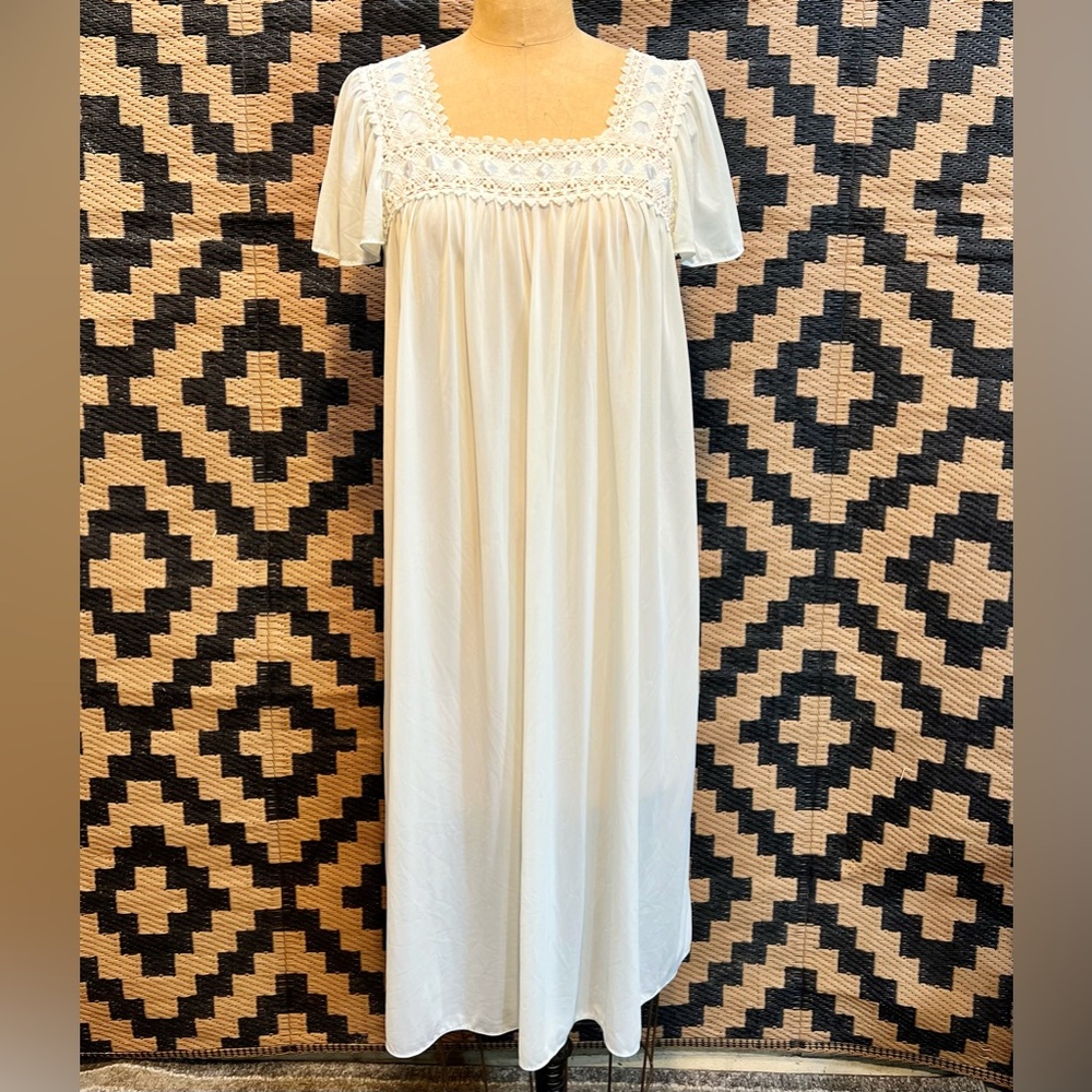 VINTAGE‎ nylon crochet lace ribbon silky nightgown flutter sleeve midi lingerie - Picture 9 of 14